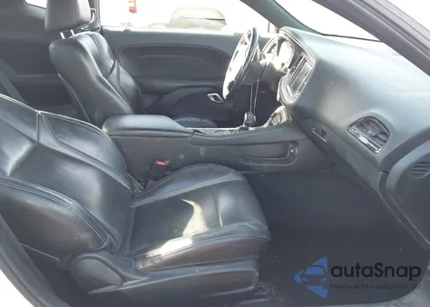 2018 Dodge Challenger Sxt Plus z USA, uszkodzony, nr VIN 2C3CDZAGXJH333048